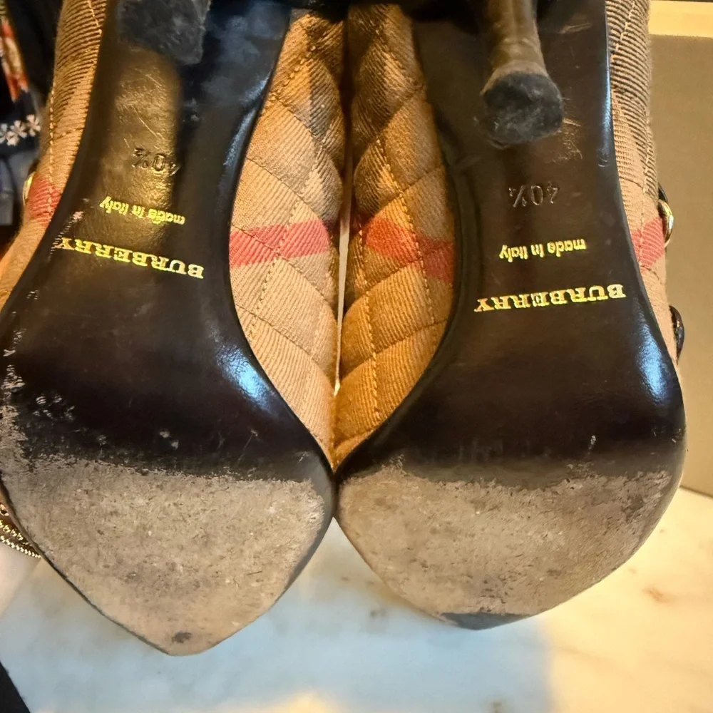 Burberry Plaid Black and Tan Heels size 40.5 - Picture 6 of 7